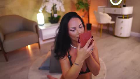 Monica online show from 10/22/25, 08:58