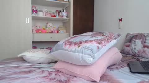Snapshot of dolcevainin chatting on 02/11/26, 03:06 Dolcevainin online show from 02/11/26, 03:06