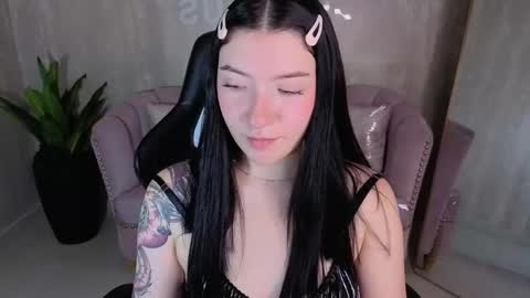 dolcex_a online show from 10/26/25, 08:04