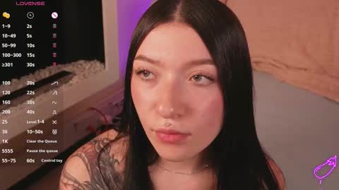 Snapshot of dolcexx chatting on 11/19/25, 07:58 Dolcexx online show from 11/19/25, 07:58