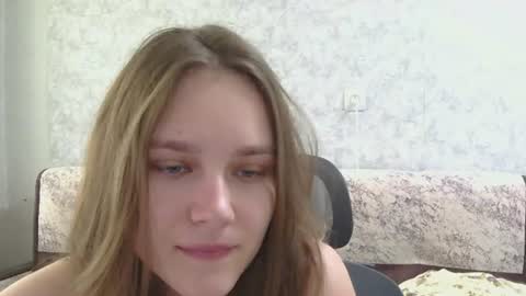 dolcezza_ online show from 07/21/26, 11:34