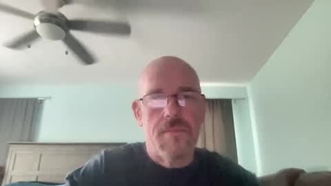 Snapshot of dolins chatting on 03/15/26, 09:43 dolins online show from 03/15/26, 09:43