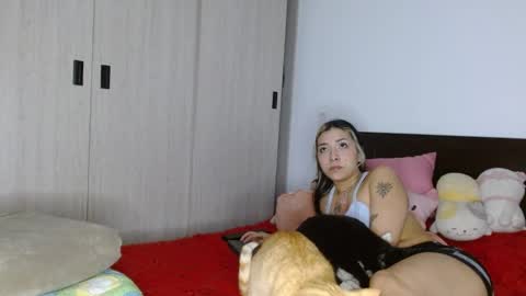 Auro and Santiago online show from 02/19/25, 03:06