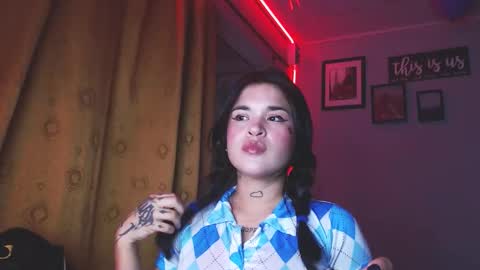 doll_and_thebrown online show from 11/24/25, 01:49