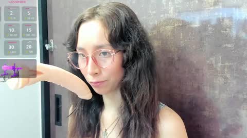 Bella  online show from 01/10/25, 08:37