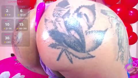 Snapshot of doll_coquette chatting on 02/14/25, 03:47 Heilen Niikol online show from 02/14/25, 03:47