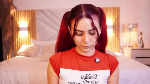doll_kira_ online show from 05/20/26, 02:23