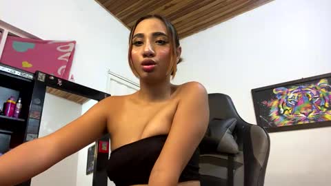 doll_miaa online show from 02/12/25, 03:07