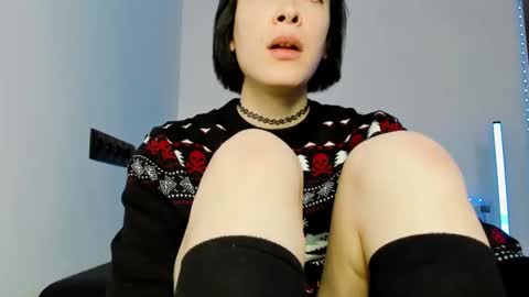 Kira online show from 01/01/25, 09:49
