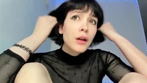 Kira online show from 01/03/25, 06:24