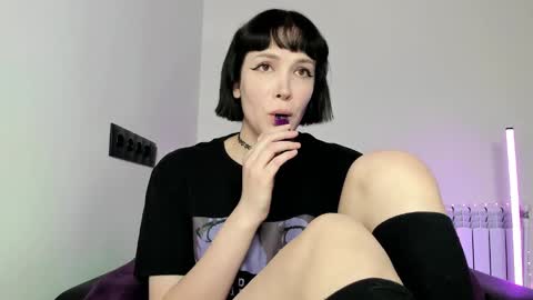 Kira online show from 01/07/25, 04:37
