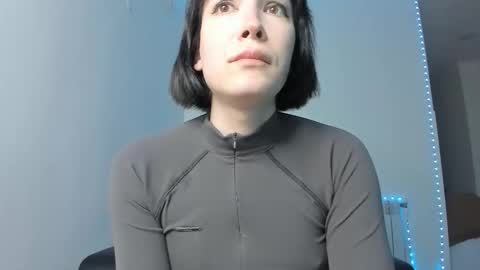 Kira online show from 02/02/25, 04:43