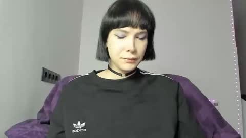 Kira online show from 02/08/25, 03:21