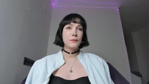 Kira online show from 02/09/25, 04:18