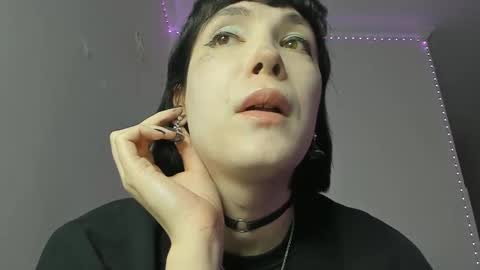 Kira online show from 02/12/25, 03:05