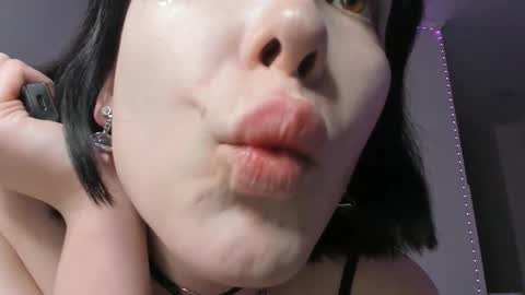 Kira online show from 02/13/25, 12:13