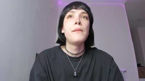 Kira online show from 03/04/25, 05:34