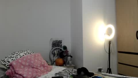 Catherine XXX online show from 07/21/26, 08:00