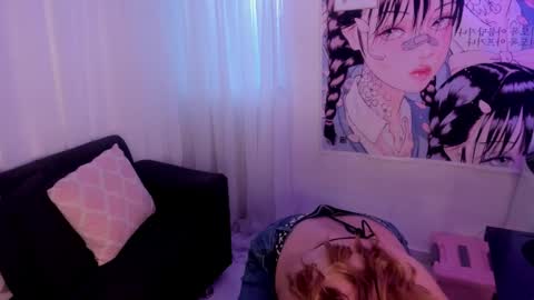 Roxana  independent model can you help me reach 100 hands up uwu online show from 01/05/26, 10:57