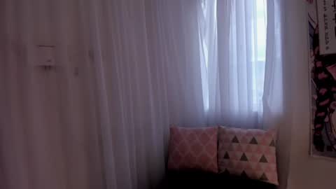 Roxana  independent model can you help me reach 100 hands up uwu online show from 07/03/26, 10:38