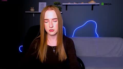 doll_vey online show from 09/14/25, 06:51