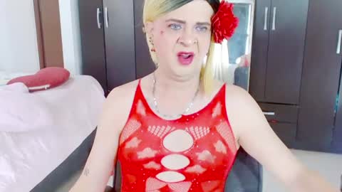 ilona online show from 07/12/26, 08:00