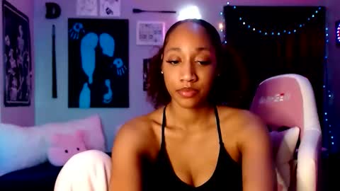 Snapshot of dollfacebeauty_x chatting on 03/28/26, 02:44 Princess DollfaceBeauty online show from 03/28/26, 02:44
