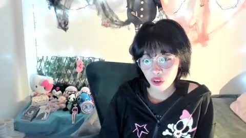 mina online show from 10/14/25, 02:12