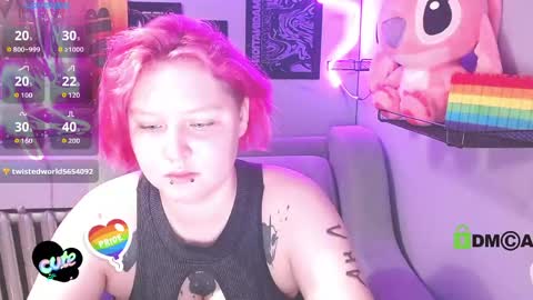 Snapshot of dollirosee chatting on 06/05/26, 03:57 dollirosee online show from 06/05/26, 03:57