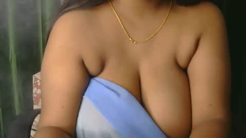 dolly_2 online show from 01/22/25, 08:18