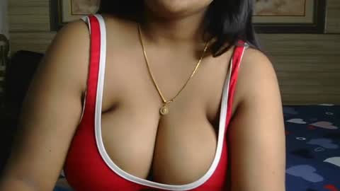 dolly_2 online show from 02/15/25, 07:49