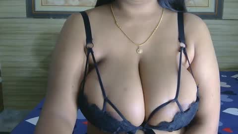 dolly_2 online show from 02/23/25, 04:50