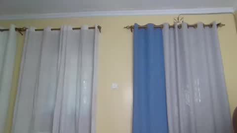 Dolly online show from 10/08/25, 01:31