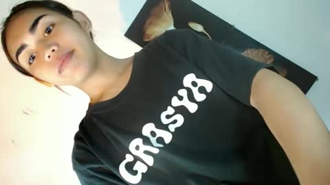 Snapshot of dolly_joana chatting on 10/05/25, 10:40 dolly_joana online show from 10/05/25, 10:40