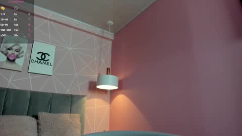 Call me Zoe  online show from 02/11/25, 05:16