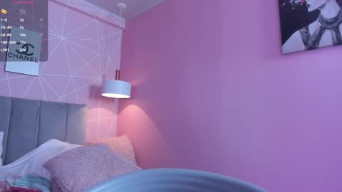 Call me Zoe  online show from 02/11/25, 10:15