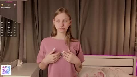 Emilia online show from 10/25/25, 06:13