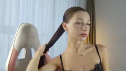 Snapshot of dollyvega chatting on 09/24/25, 06:28 Dolly online show from 09/24/25, 06:28