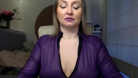 DOM MUMMY online show from 02/20/25, 06:50