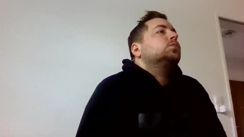 Snapshot of dombio_12 chatting on 10/19/25, 12:17 dombio_12 online show from 10/19/25, 12:17