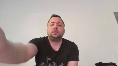 Snapshot of dombio_12 chatting on 05/25/26, 12:11 dombio_12 online show from 05/25/26, 12:11