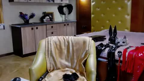 domcaprisse online show from 07/28/26, 12:59