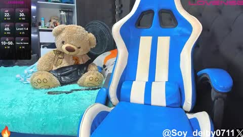 Snapshot of domenique_stoll chatting on 10/03/25, 01:35 DAVID 3 online show from 10/03/25, 01:35