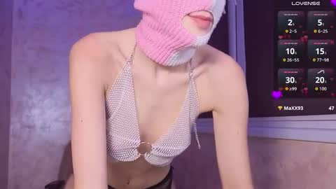 Snapshot of domiiniicana chatting on 11/08/25, 04:29 domiiniicana online show from 11/08/25, 04:29