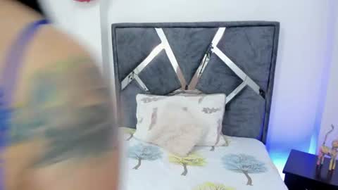 domi  online show from 07/22/26, 12:08