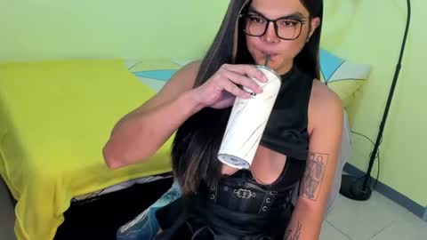 ANGELA online show from 07/01/26, 08:41