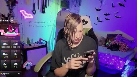 Bigbearnbunnyboy online show from 12/17/25, 12:49