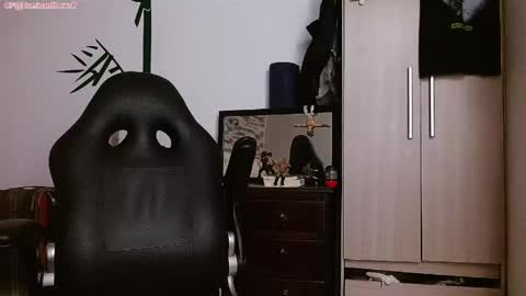Snapshot of dominantthewolf chatting on 04/29/26, 09:46 Logan - INDEPENDET MODEL online show from 04/29/26, 09:46