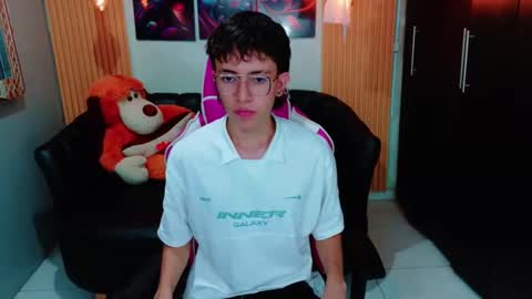 Snapshot of dominic_carminex chatting on 11/04/25, 08:30 dominic_carminex online show from 11/04/25, 08:30