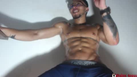 DOMI online show from 11/17/25, 08:42